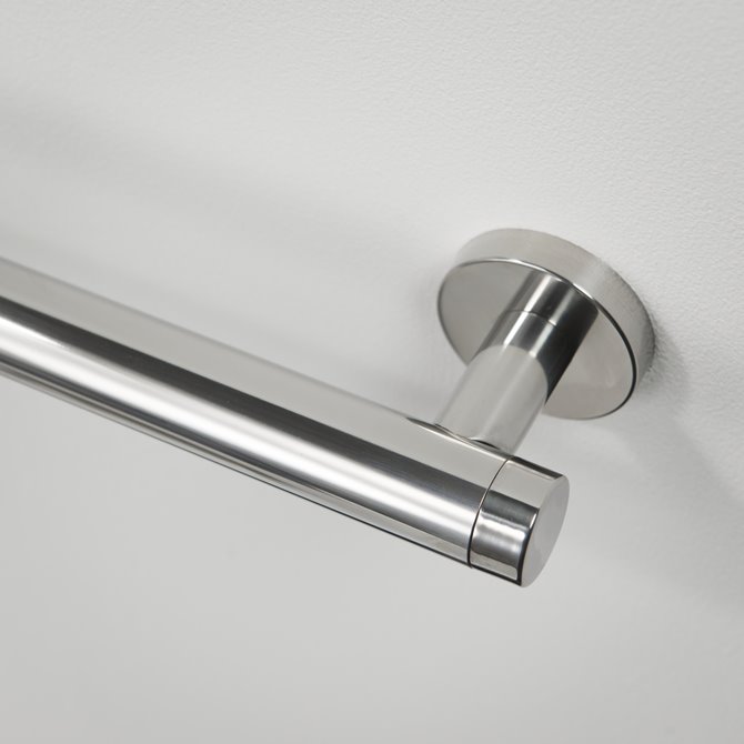 Safety grip handle 90